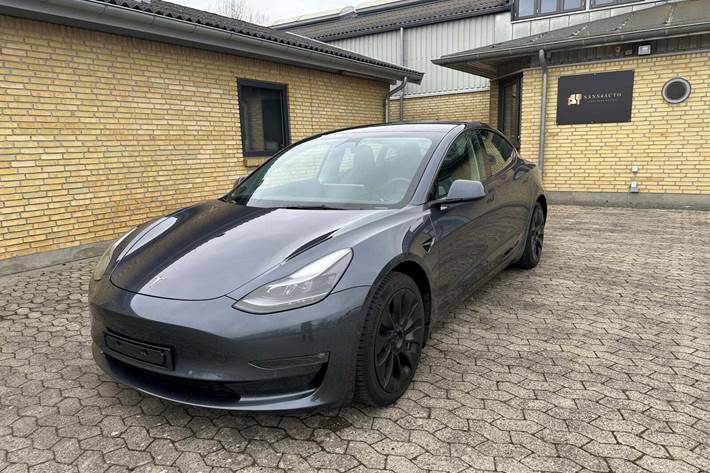 undefined Tesla Model 3 fra 2022