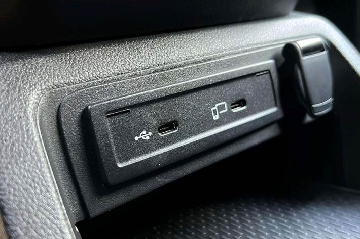 Hvid Mercedes eCitan fra 2023