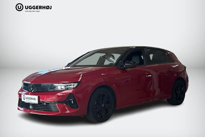 Grå Opel Astra fra 2022 set udefra