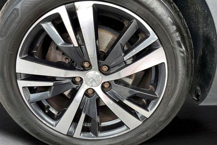 Sort Peugeot 3008 fra 2018