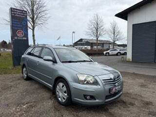 Toyota Avensis 2,0 D-4D Executive stc.