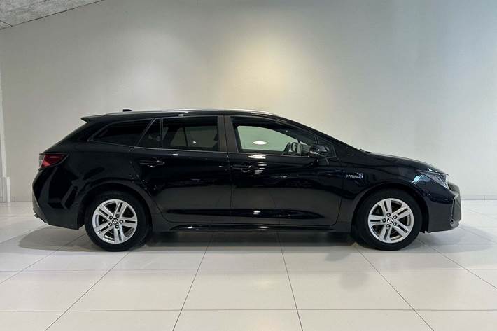 Sort Suzuki Swace fra 2020