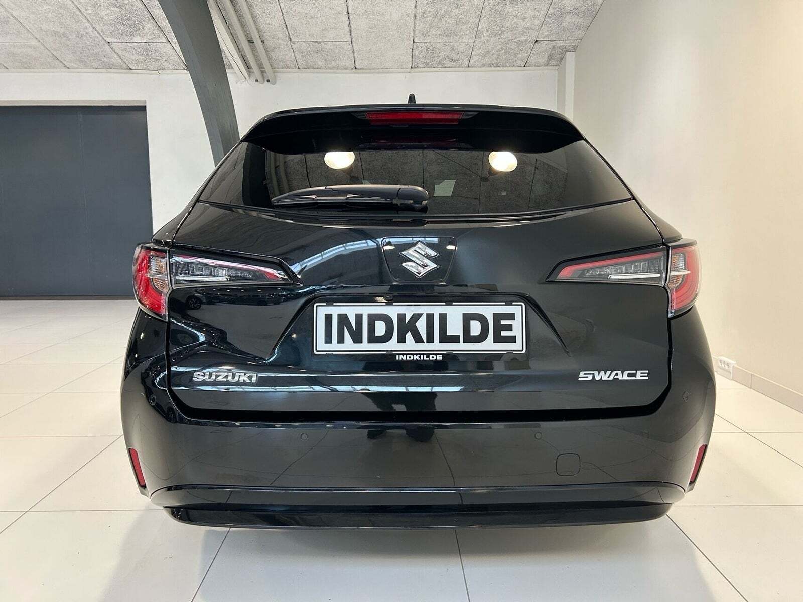 Suzuki Swace 1,8 HEV Exclusive stc. e-CVT