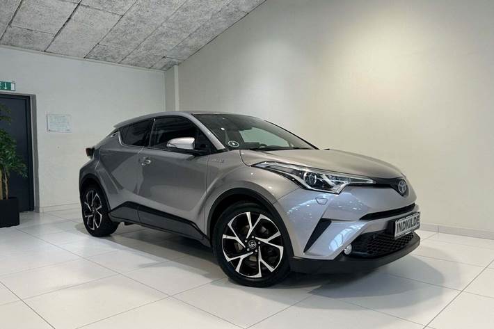 Grå Toyota C-HR fra 2019