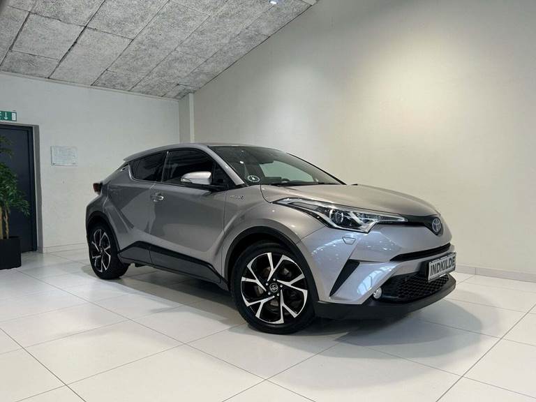 Toyota C-HR 1,8 Hybrid Selected CVT