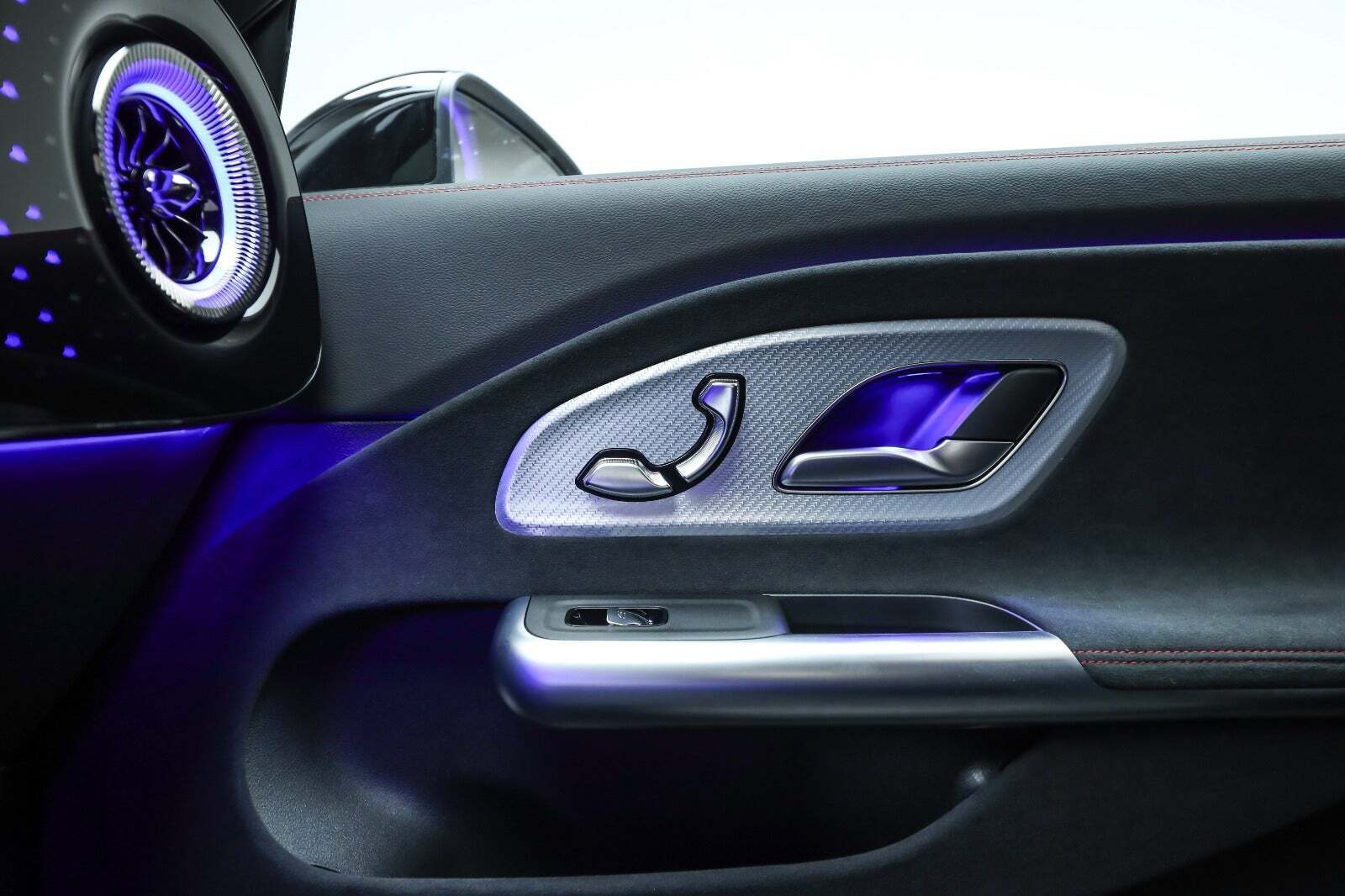 Hvid Mercedes CLA250+ fra 2025