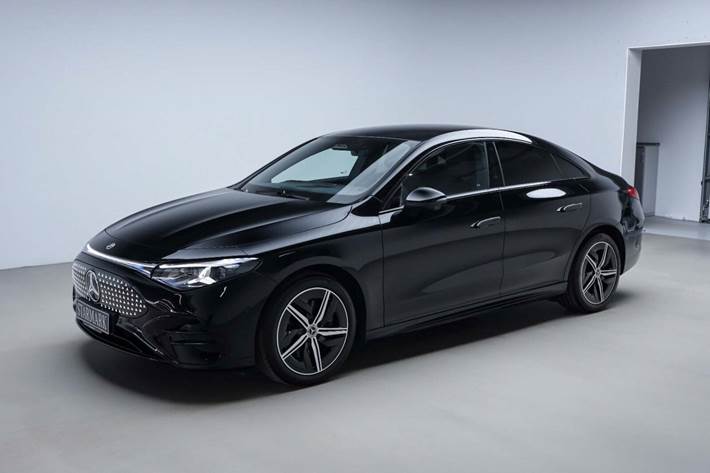 Sort Mercedes CLA250+ fra 2025