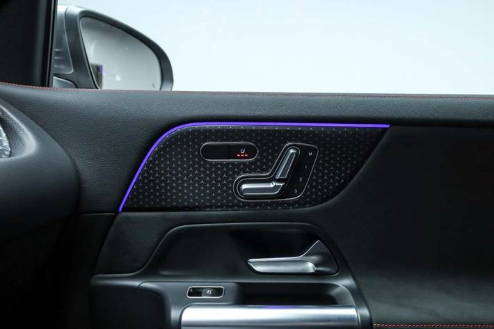 Grå Mercedes EQA250+ fra 2026