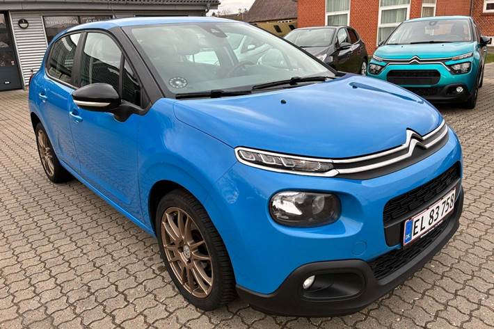 Blå Citroën C3 fra 2017