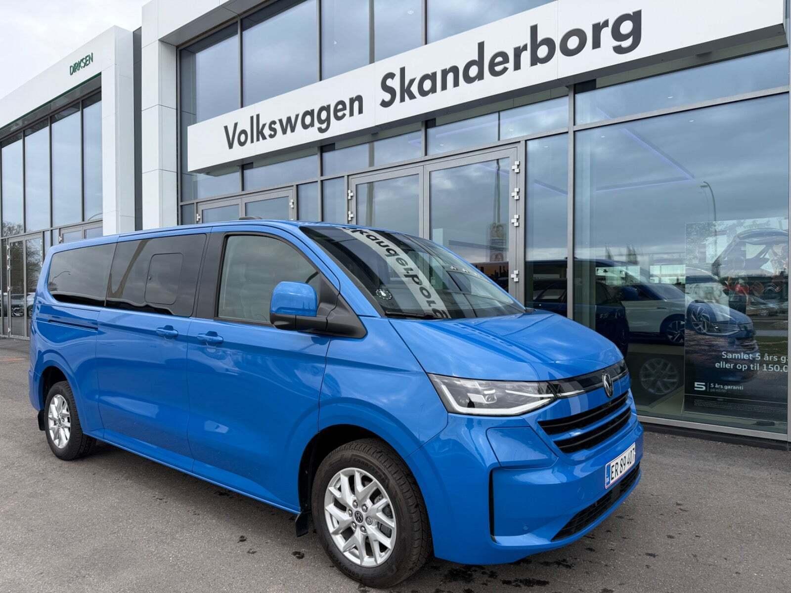 VW e-Caravelle 64 Style LWB