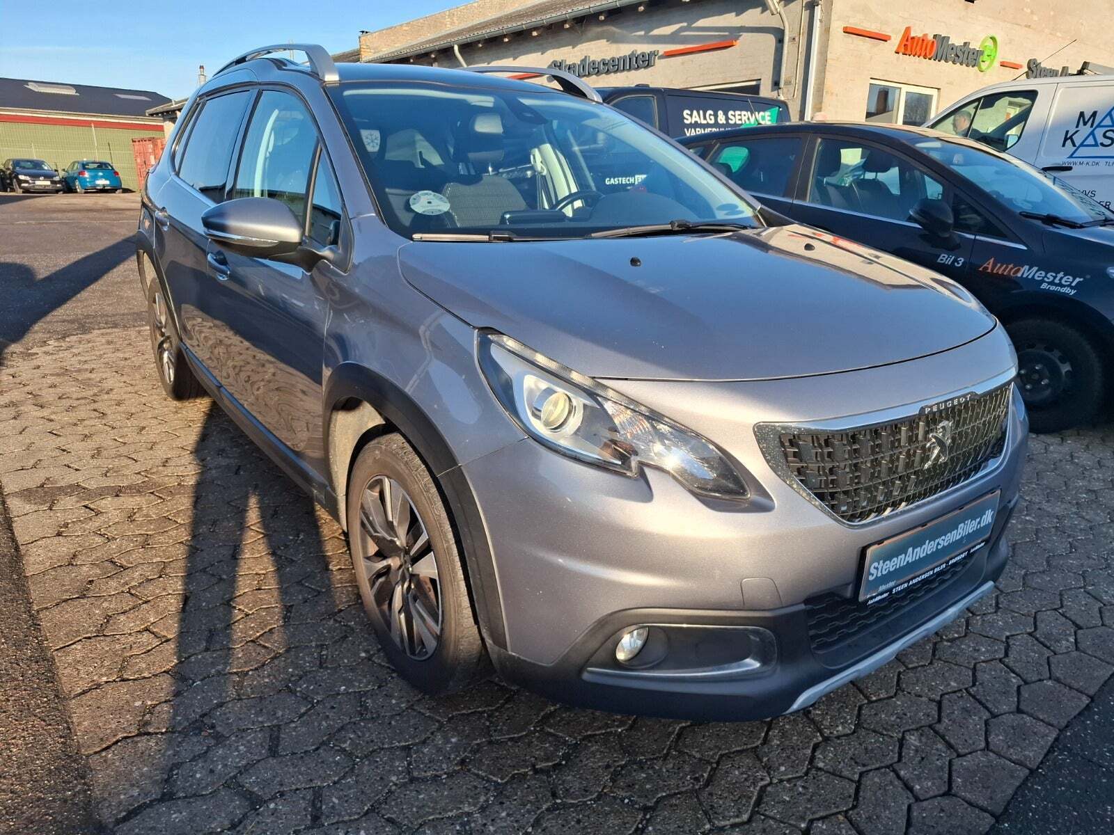 Peugeot 2008 1,6 BlueHDi 100 Allure Sky
