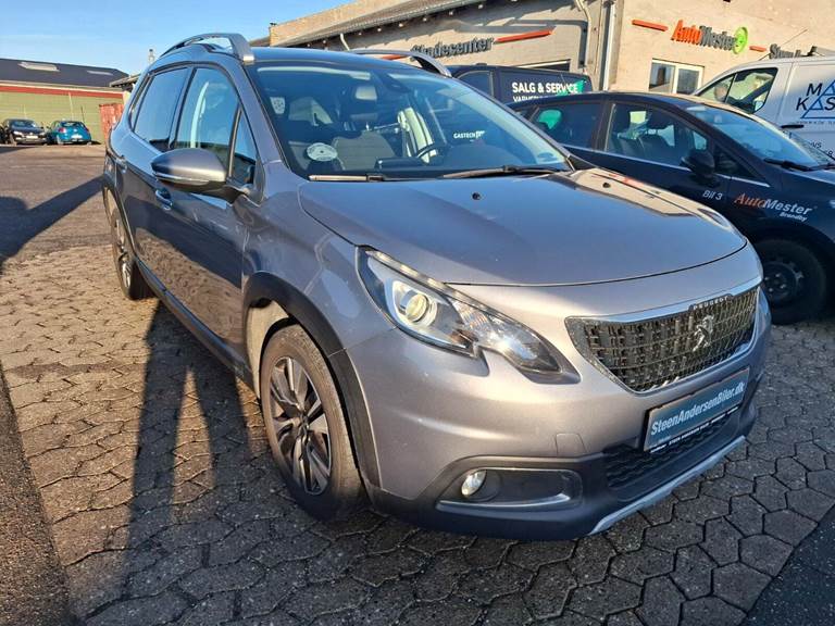 Peugeot 2008 1,6 BlueHDi 100 Allure Sky