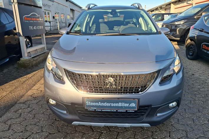 Sølv Peugeot 2008 fra 2017