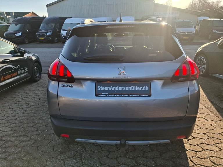 Peugeot 2008 1,6 BlueHDi 100 Allure Sky