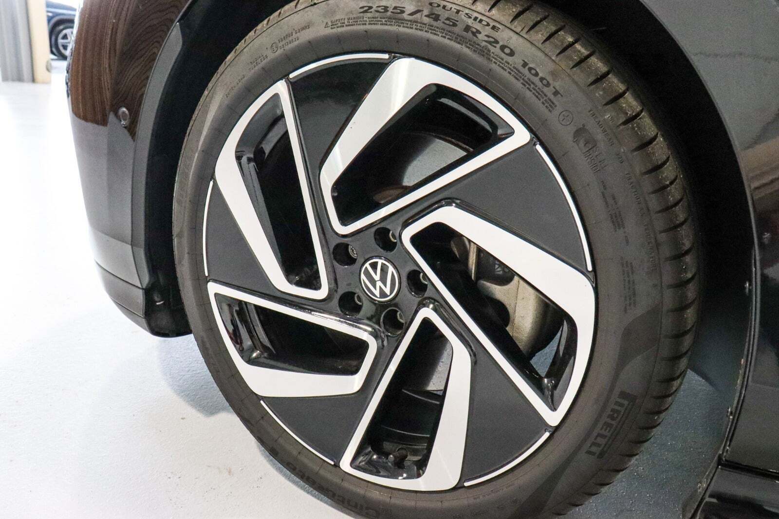 Sort VW ID.7 fra 2025