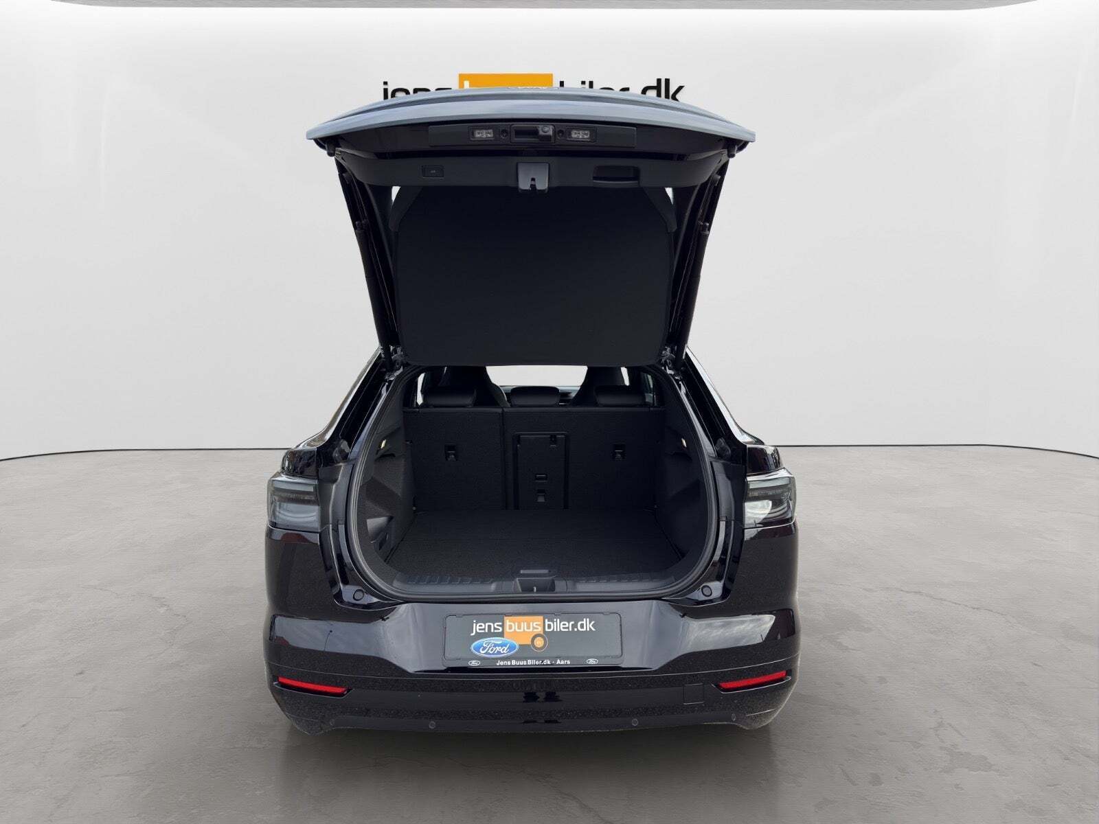 Ford Capri 77 Select Extended Range