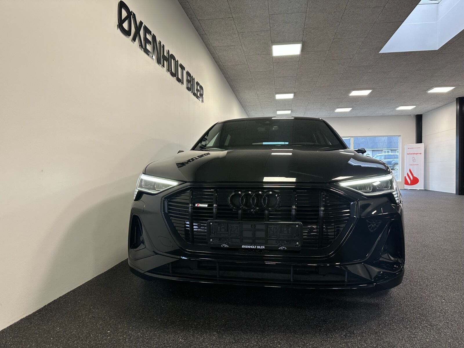 Sort Audi e-tron fra 2021
