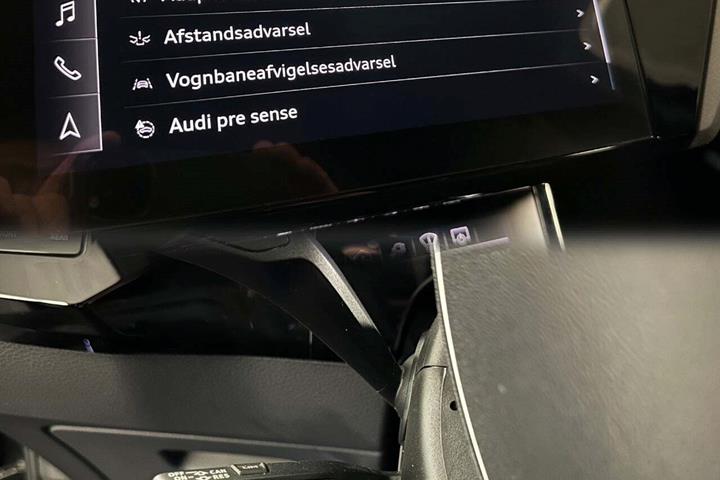 Sort Audi e-tron fra 2021