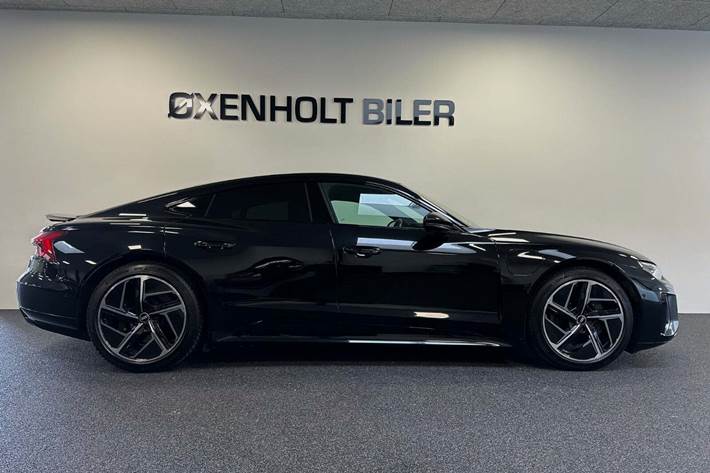 Sort Audi e-tron GT fra 2021