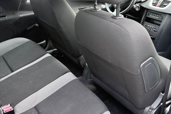 undefined Peugeot 207 fra 2009