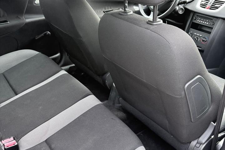 undefined Peugeot 207 fra 2009