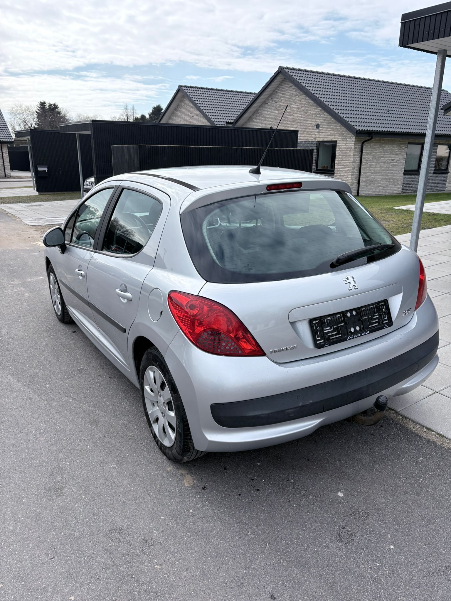 undefined Peugeot 207 fra 2009
