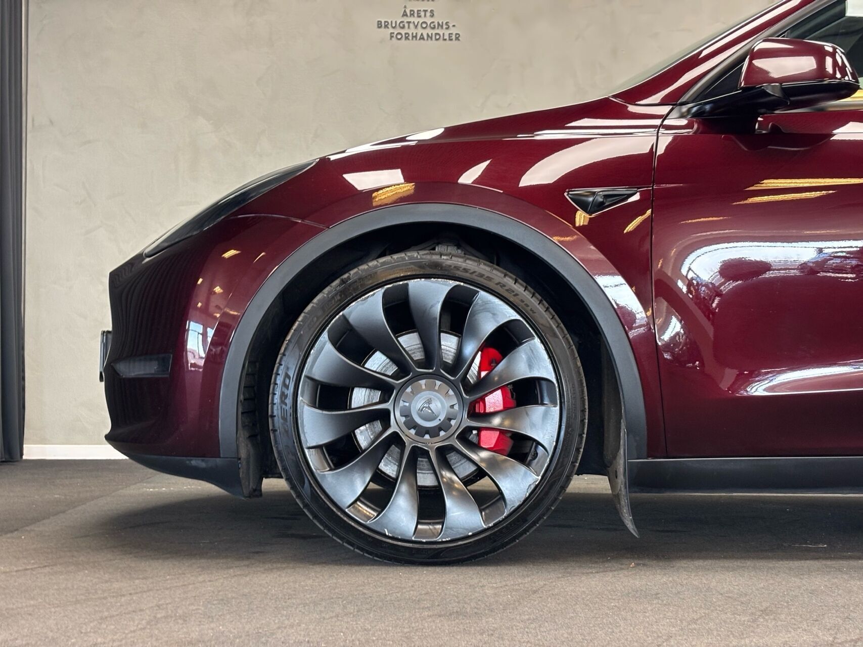 Tesla Model Y EL Performance AWD 534HK 5d Aut.