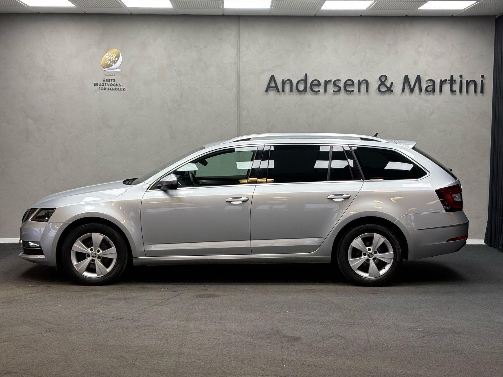 Skoda Octavia 1,5 Combi TSI ACT Business Line + Celebration DSG 150HK Stc 7g Aut.