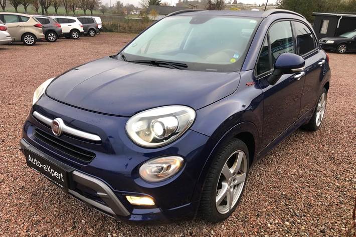 Blå Fiat 500X fra 2016