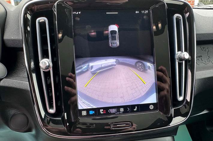 Sort Volvo C40 fra 2023