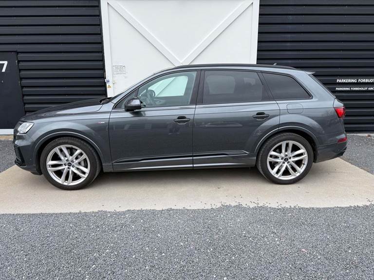 Audi Q7 55 TFSi e S-line quattro Tiptr.