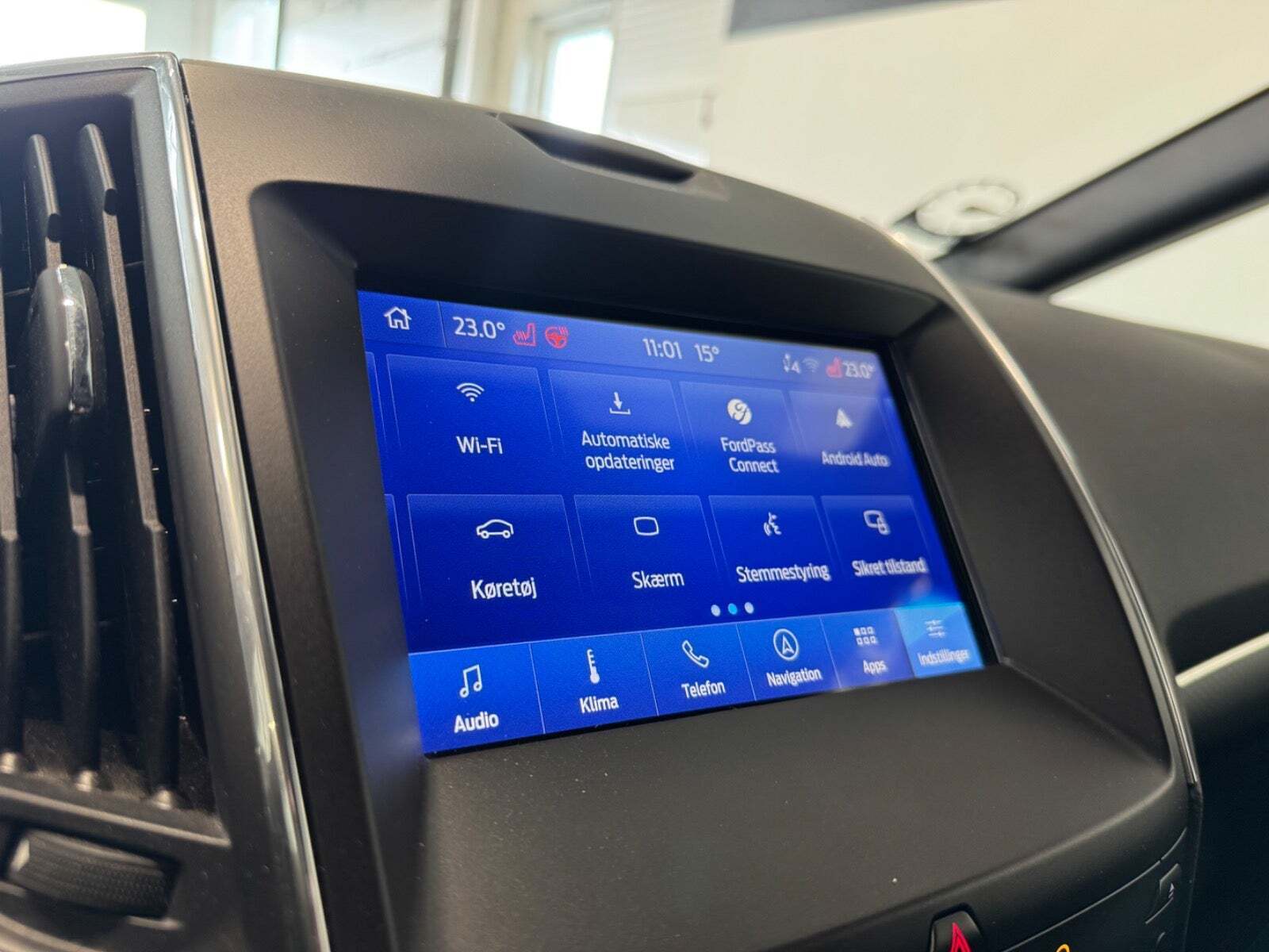 Blå Ford S-MAX fra 2020