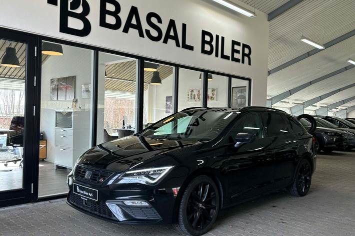 Sort Seat Leon fra 2020