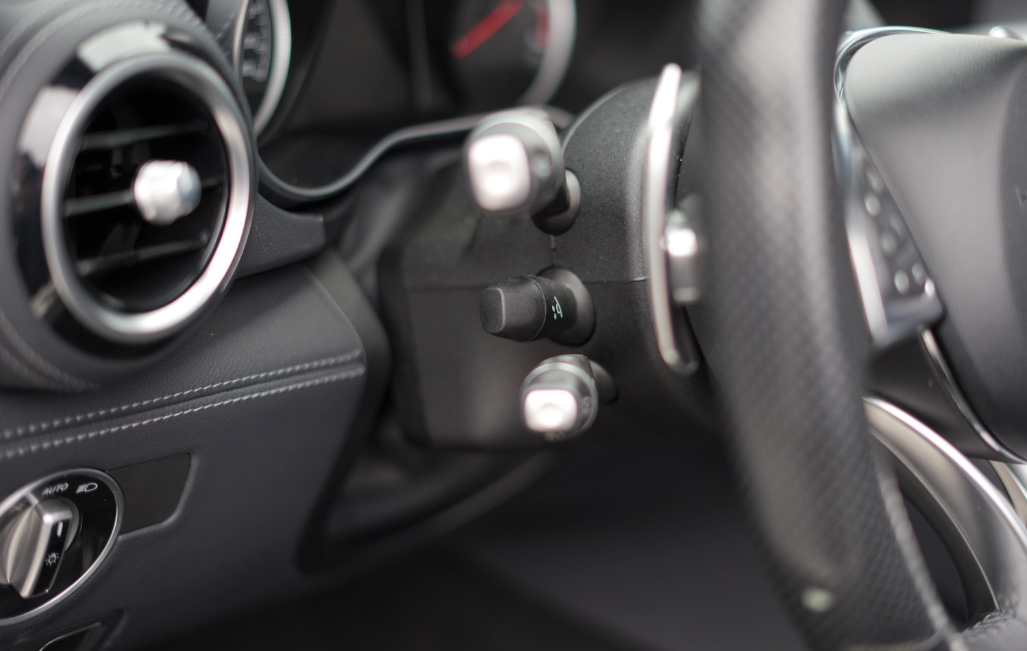 Gul Mercedes AMG GT fra 2017 set indefra