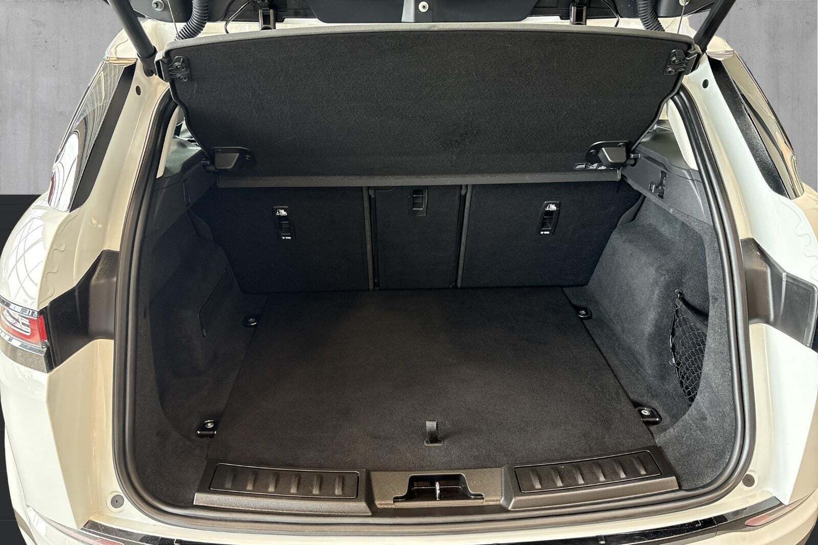 Hvid Land Rover Range Rover evoque fra 2020