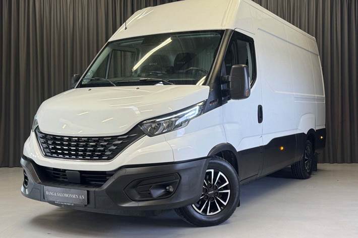 Hvid Iveco Daily fra 2022