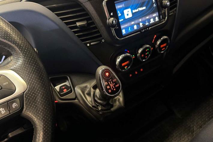 Hvid Iveco Daily fra 2022