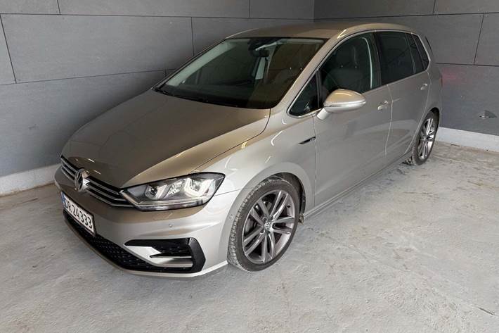 Grå VW Golf Sportsvan fra 2017