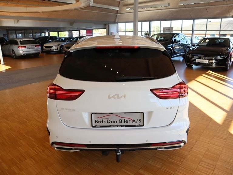 Kia Ceed 1,6 PHEV Upgrade SW DCT