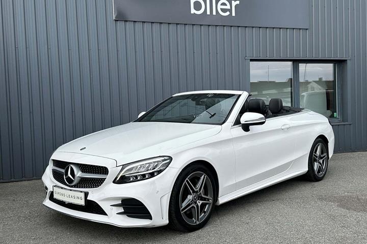 Hvid Mercedes C200 fra 2019 set udefra