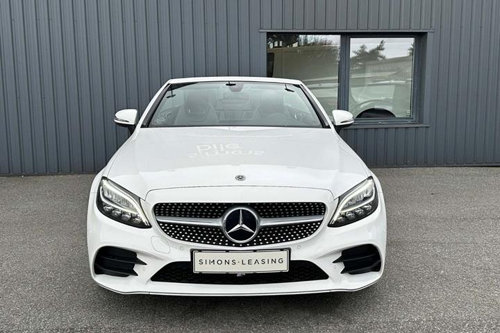 Hvid Mercedes C200 fra 2019