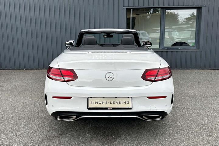 Hvid Mercedes C200 fra 2019