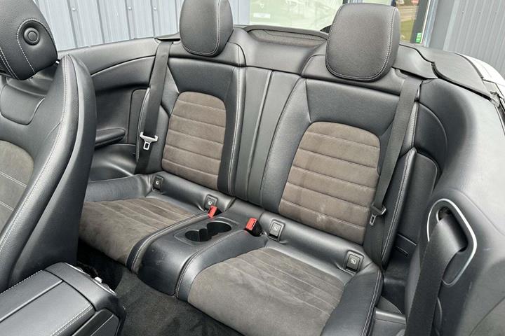 Hvid Mercedes C200 fra 2019