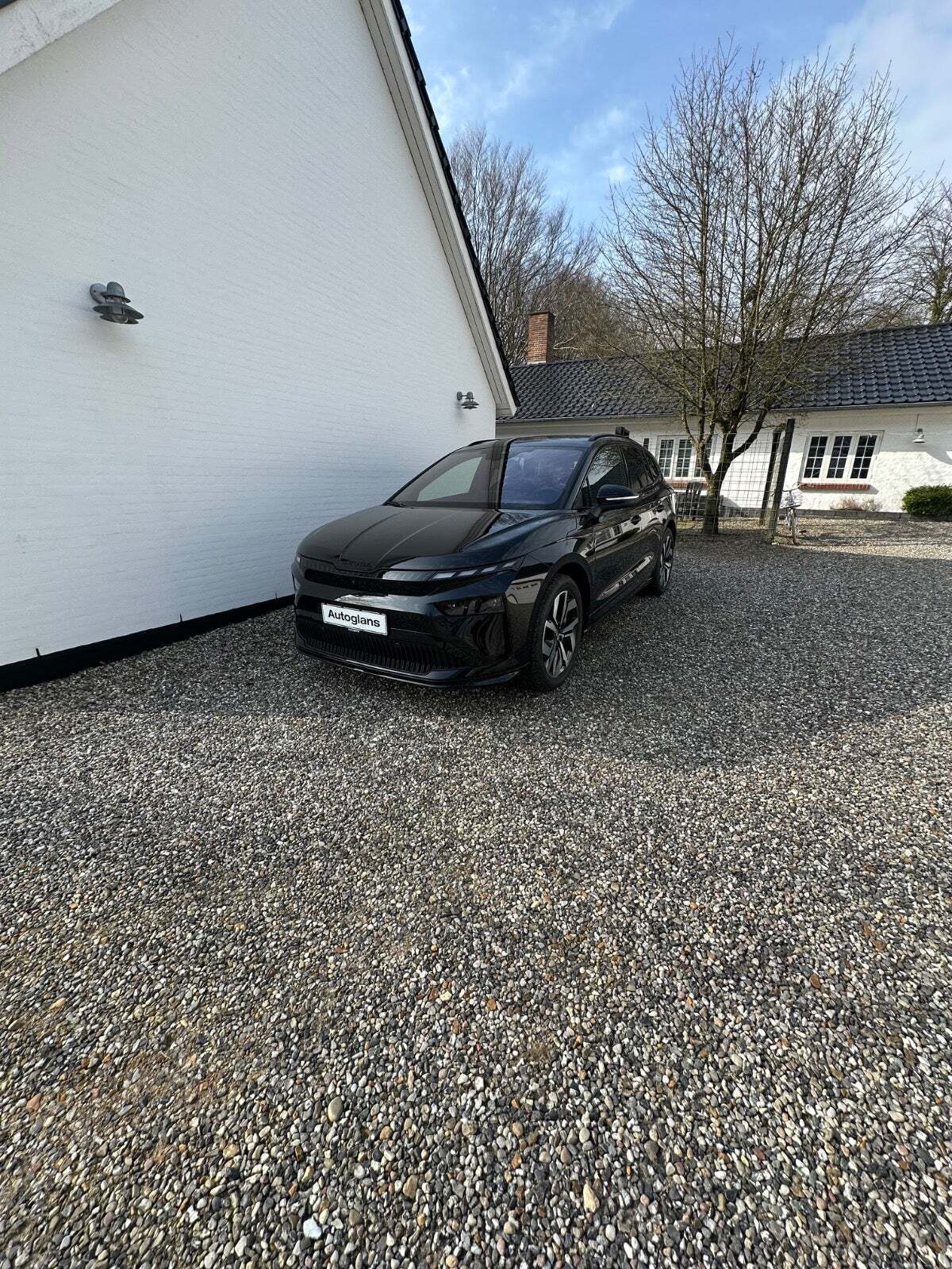 Sort Skoda Enyaq fra 2026