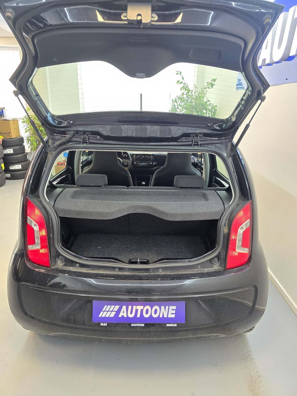 Sort VW UP! fra 2014