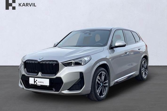 Sølv BMW iX1 fra 2024