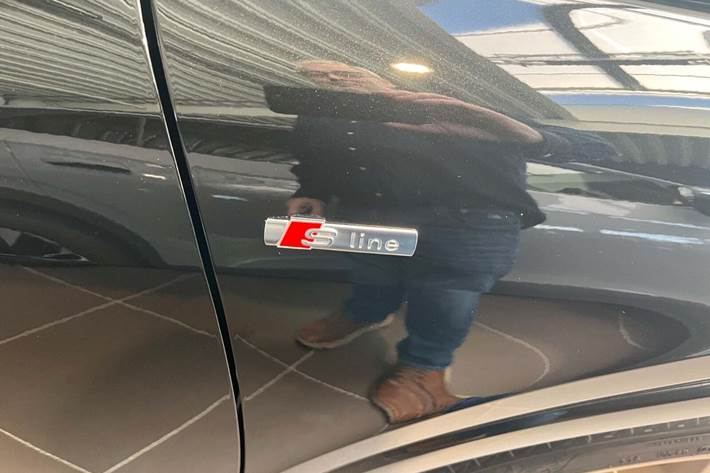 undefined Audi Q4 e-tron fra 2024