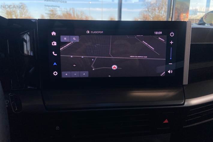 Grå Opel Frontera fra 2025