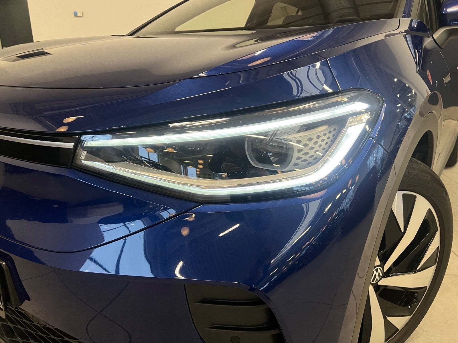 Blå VW ID.4 fra 2023