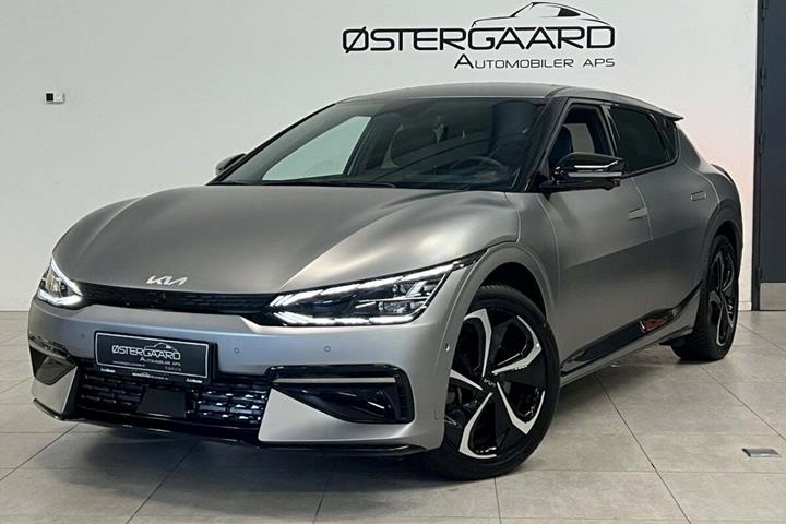 Grå Kia EV6 fra 2022 set udefra